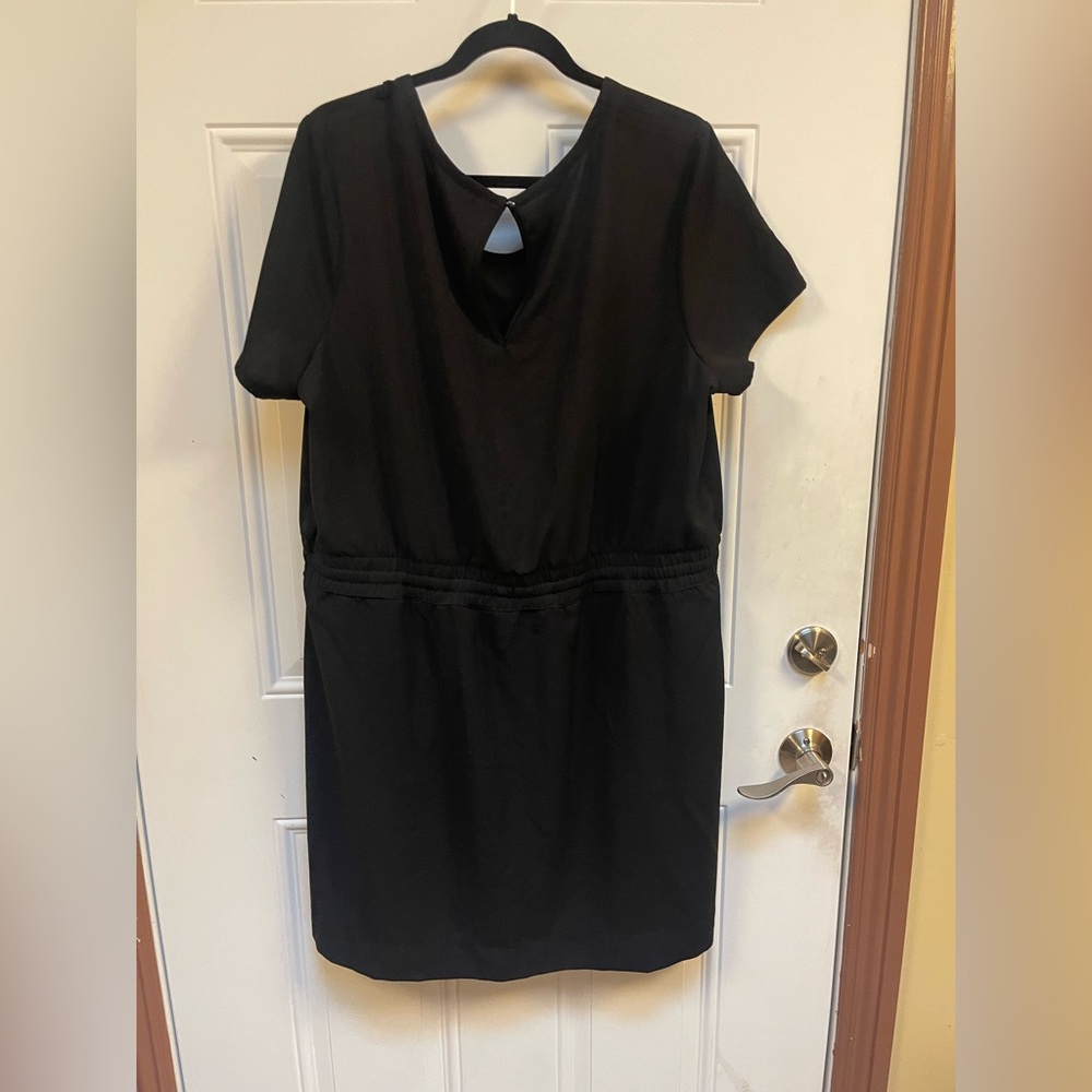 32 Degrees Black Dress - Picture 5 of 9